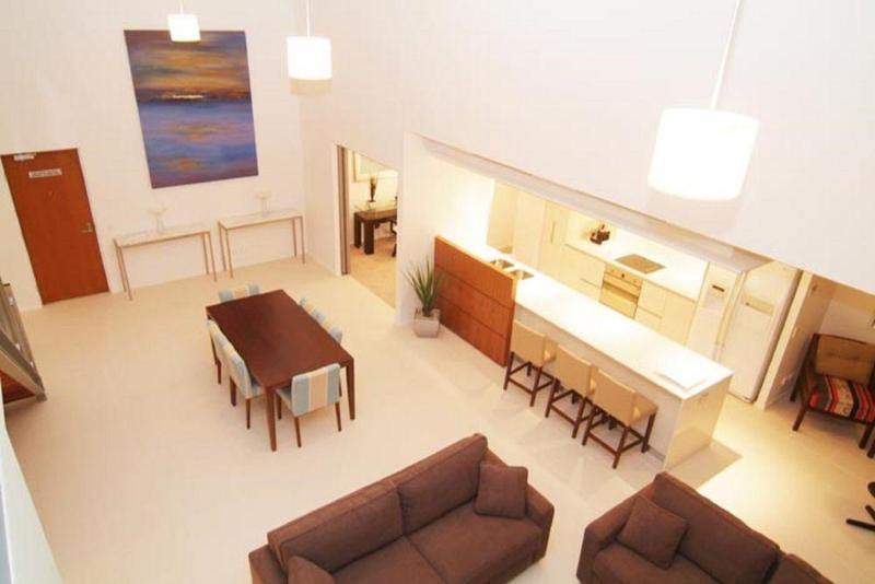 هتل Peninsula Airlie Beach