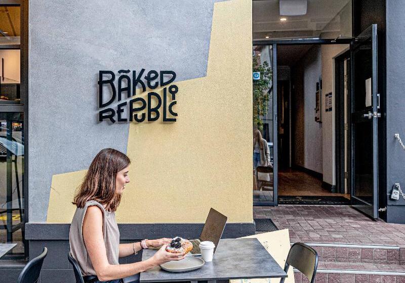هتل Perouse Randwick By Sydney Lodges