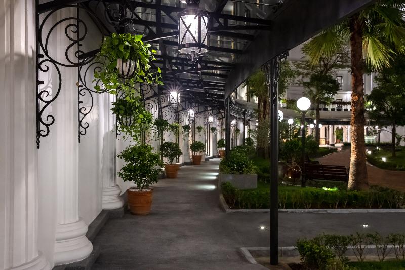 هتل Silk Path Grand Hue