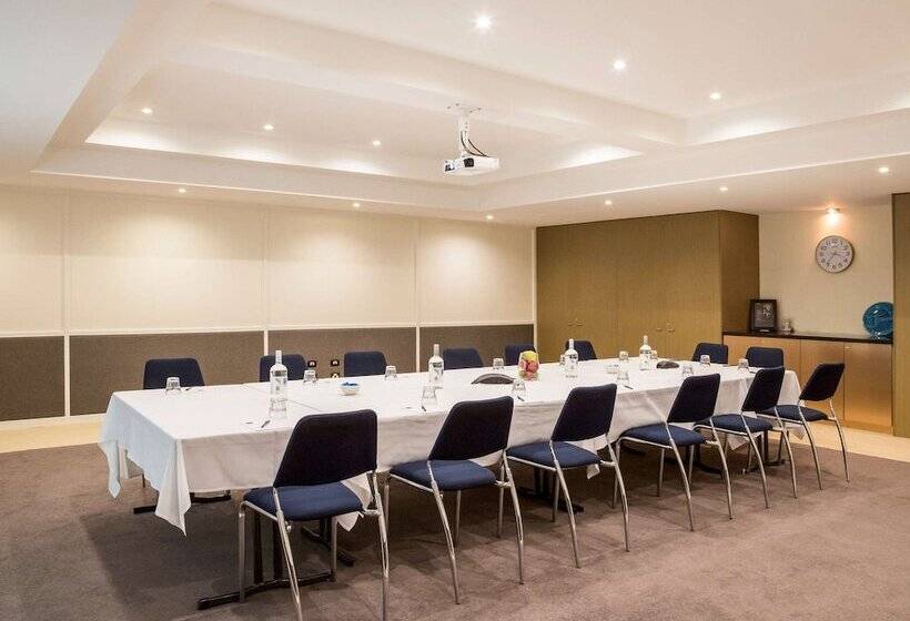 هتل The Sebel Launceston