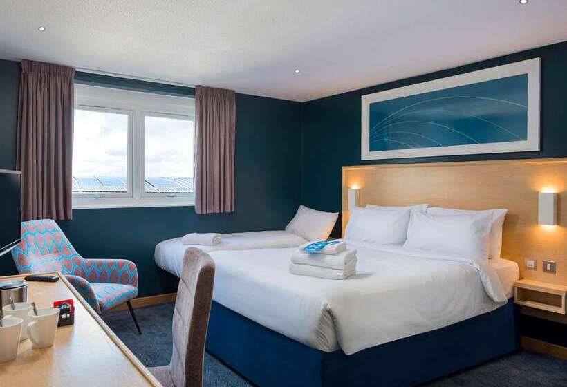 Fotos del hotel Travelodge London Central City Road:  3