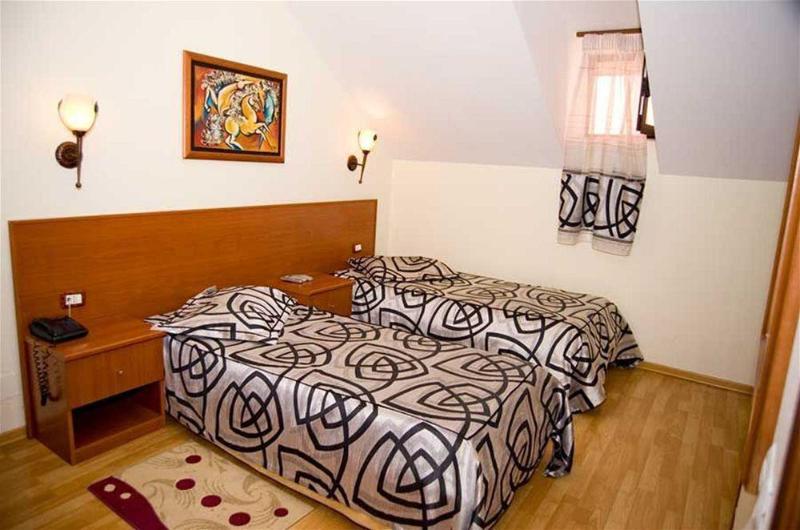 هتل Villa Tafaj