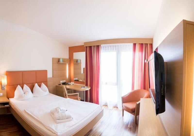 فندق Heilthermen Resort Bad Waltersdorf