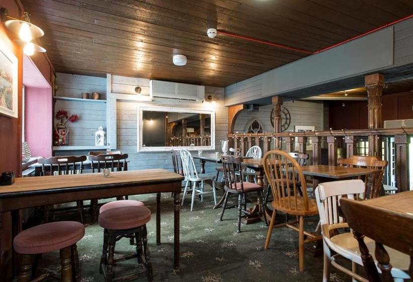 فندق صغير Pub On The Hoe