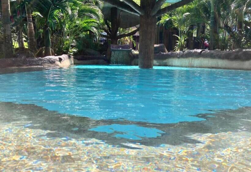 هتل Palmera Real Hot Springs