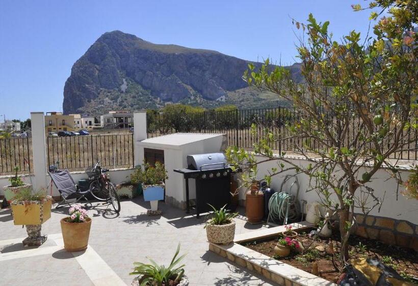 پانسیون El Nur Bed & Breakfast