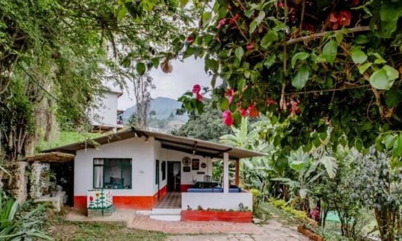 مبيت وإفطار Finca Umnisa   Choachi
