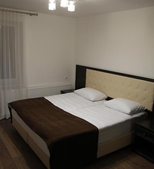 Hotel купецький двір