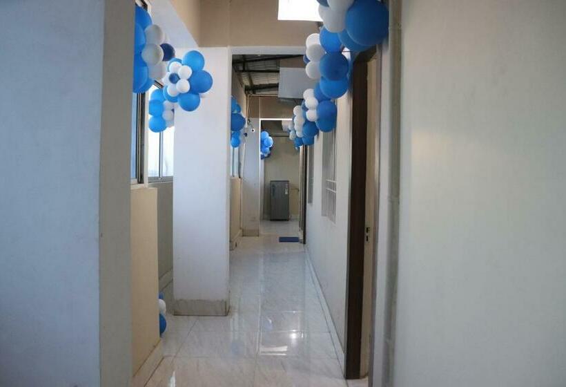 ホテル Manik Resort By Wb Inn