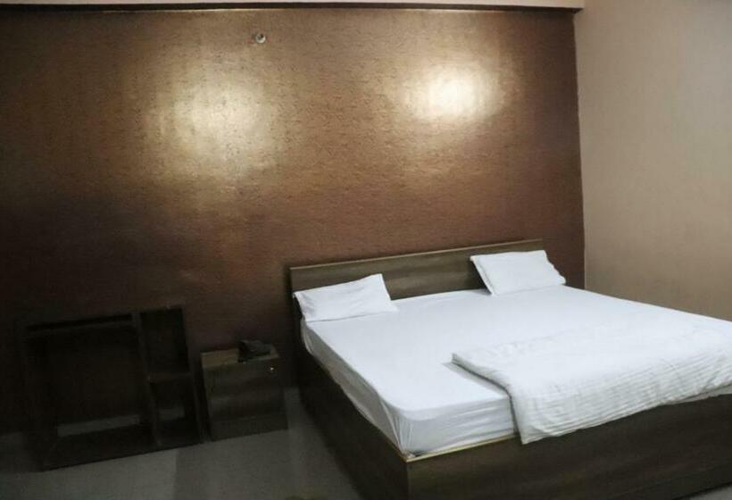 ホテル Party Zone By Wb Inn, Hajipur,bihar