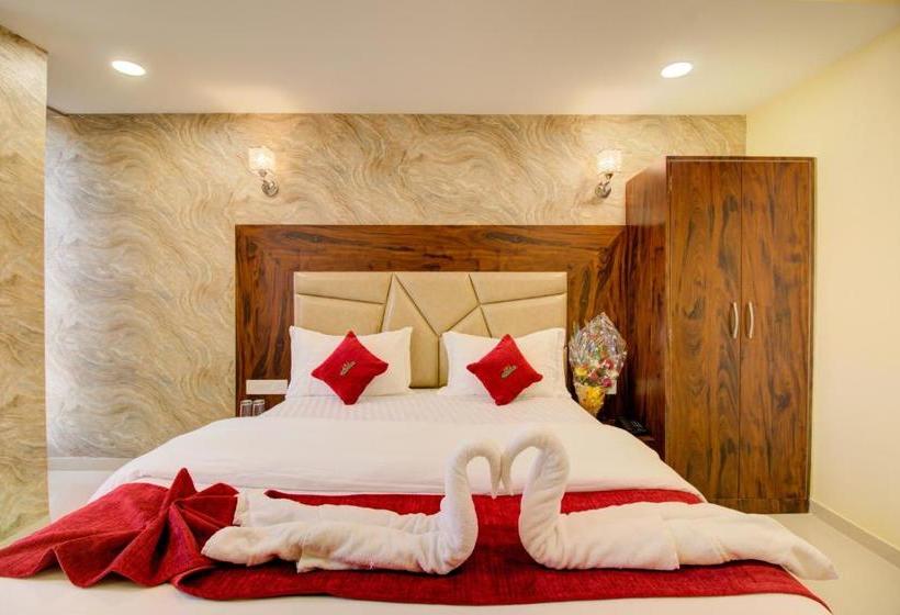 Отель Samaira Residency,dombivali