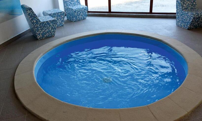 هتل Spa Cazino Monteoru