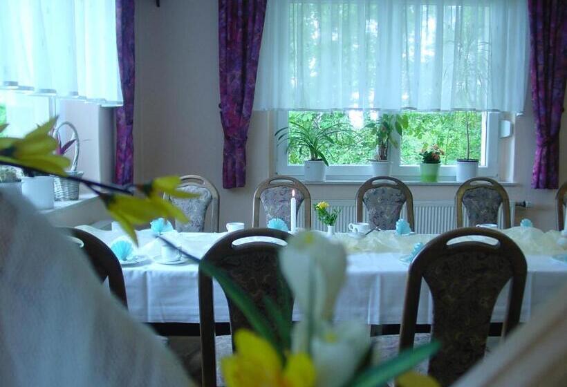 בית מלון כפרי Und Restaurant Karpfenschänke