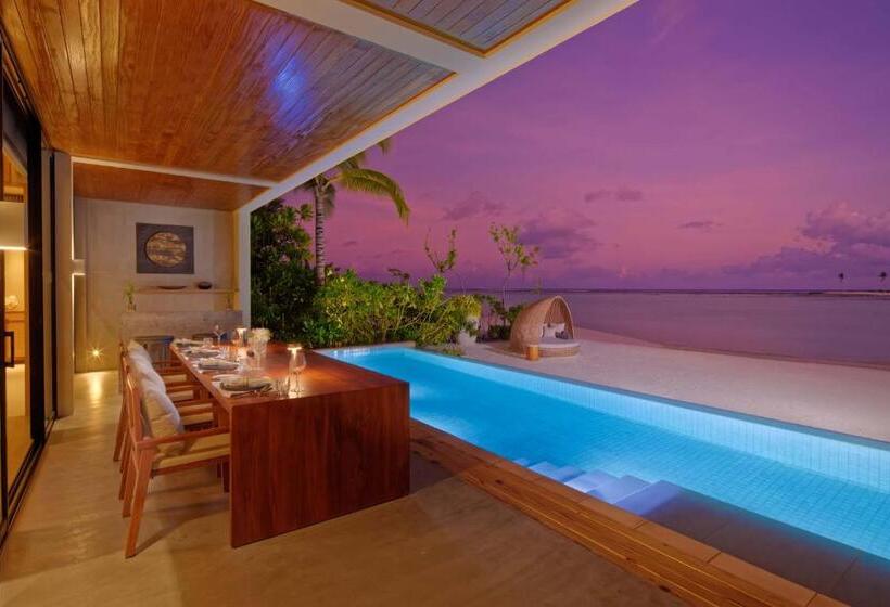 استراحتگاه Kuda Villingili Maldives