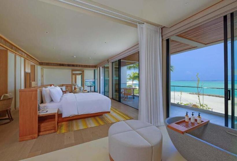 استراحتگاه Kuda Villingili Maldives