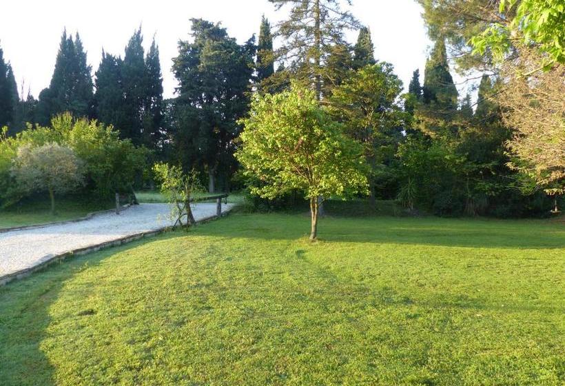 مبيت وإفطار Mas D'auseu