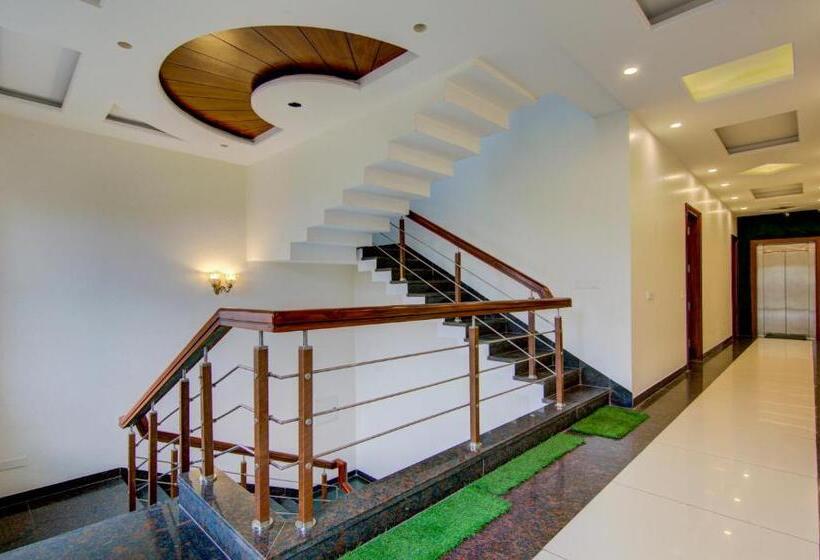 Itsy Hotels Gm Residency