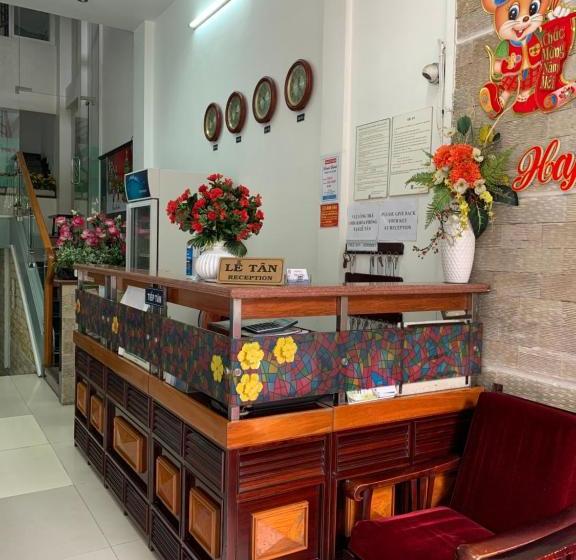 هتل Khách Sạn đình đình