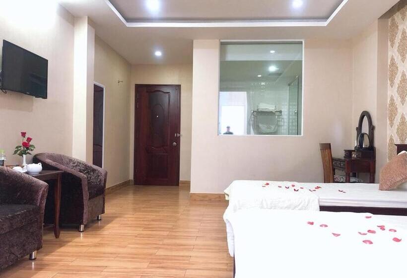 Otel Ngọc Mấy   đại Lợi