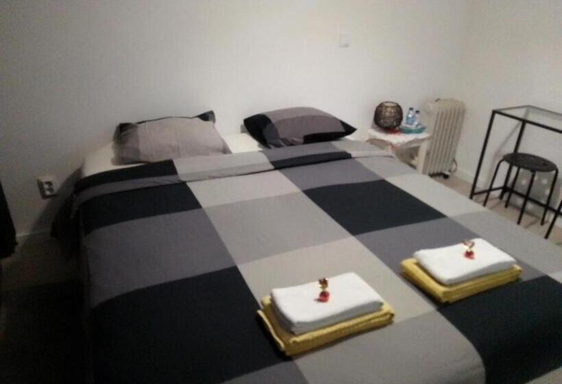 פנסיון Guesthouse Marialva Park