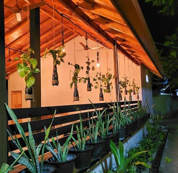 پانسیون Kingsway Thoddoo Maldives