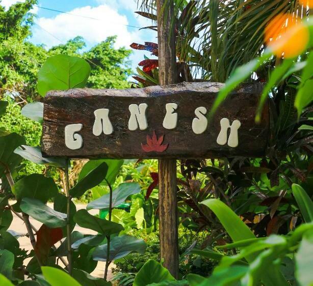 Ganesh Hostel & Shivas Bungalows