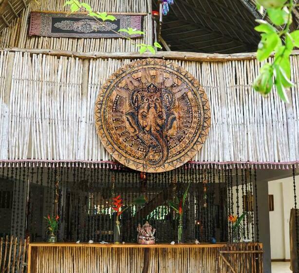 Ganesh Hostel & Shivas Bungalows