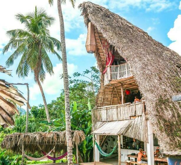 Ganesh Hostel & Shivas Bungalows