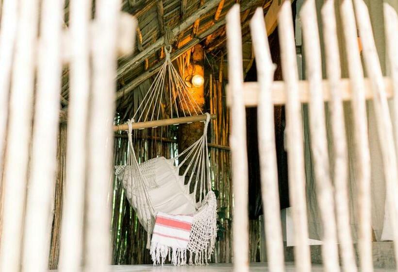Ganesh Hostel & Shivas Bungalows