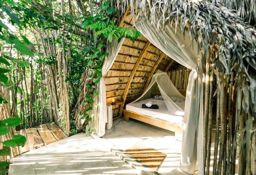 Ganesh Hostel & Shivas Bungalows