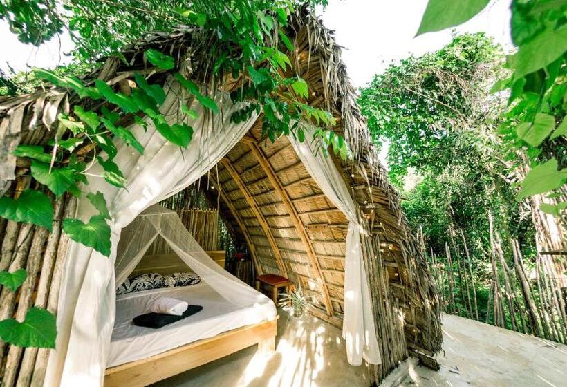 Ganesh Hostel & Shivas Bungalows