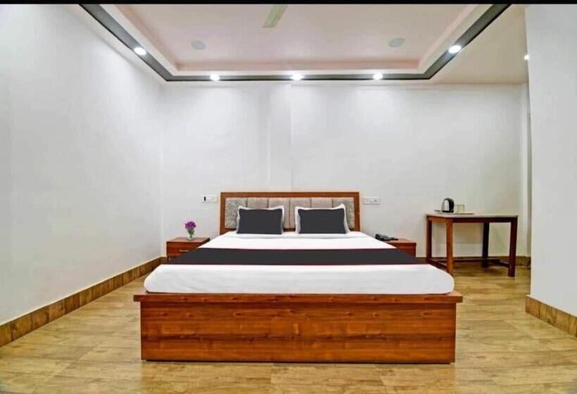 هتل Collection O Megha Resort