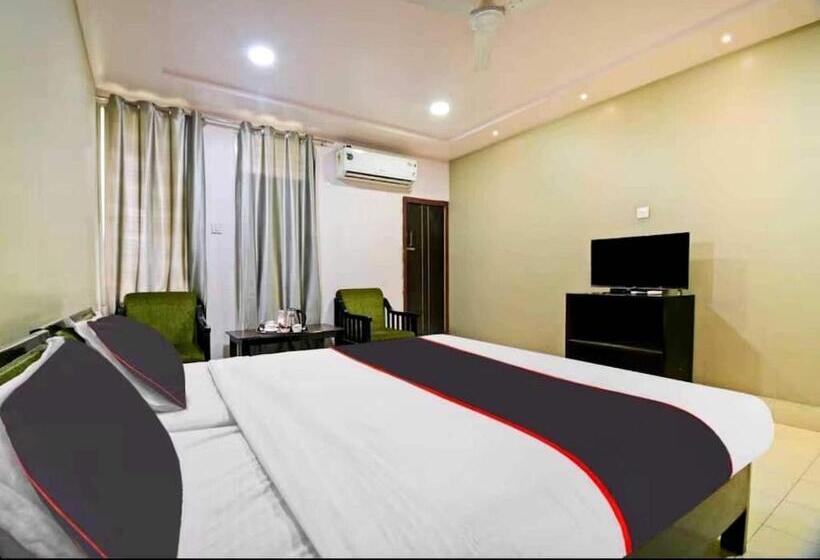 هتل Collection O Megha Resort