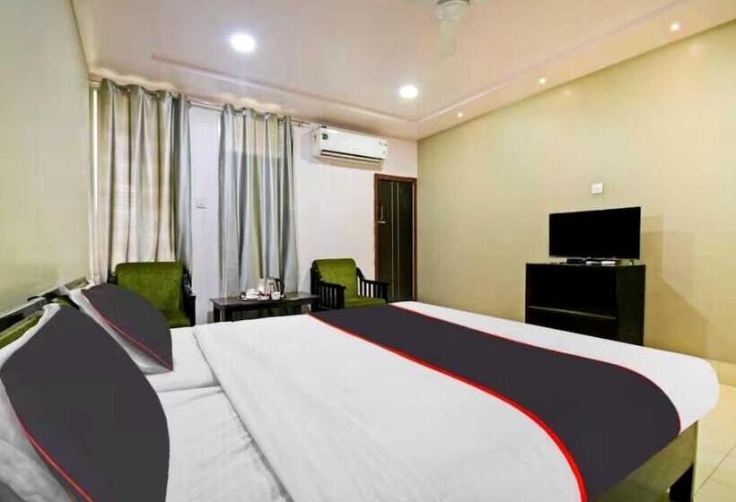 هتل Collection O Megha Resort