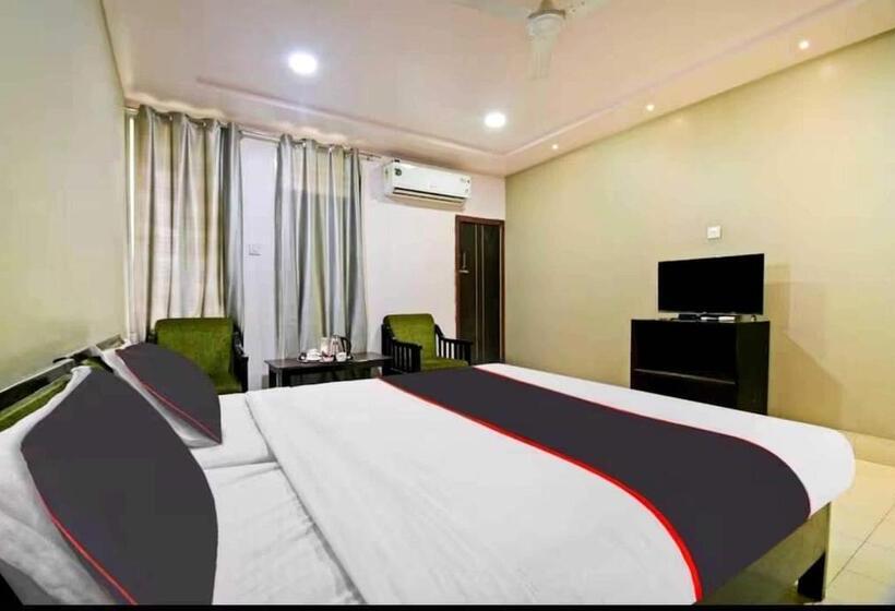 هتل Collection O Megha Resort