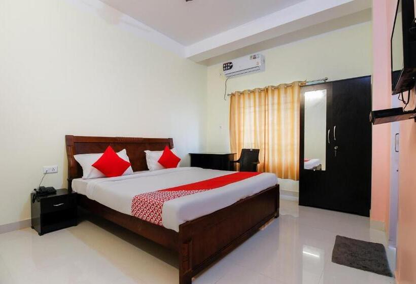 هتل Collection O Aditya Guest House 1