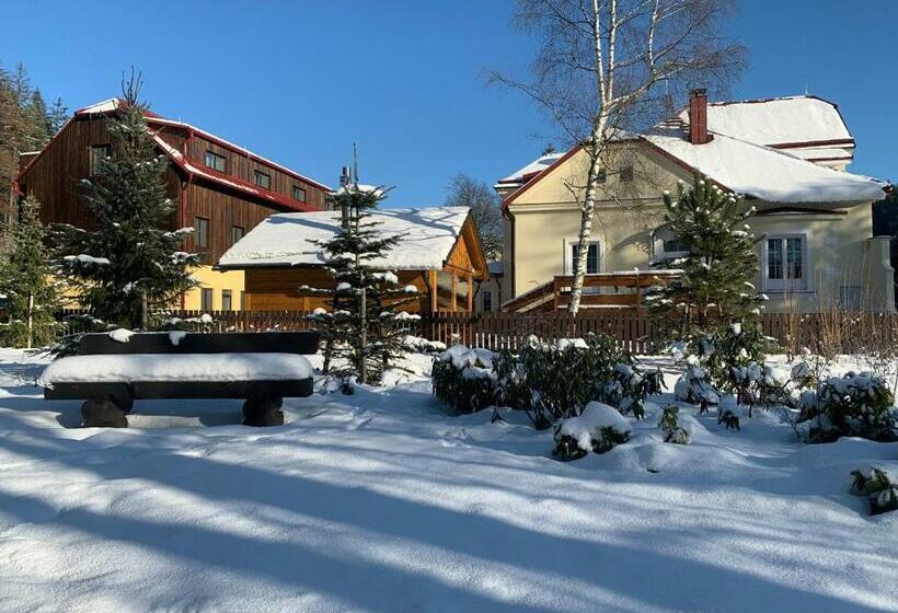 Stodola Na Bílé