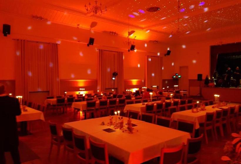 فندق صغير Landgasthof Graf Karstädt