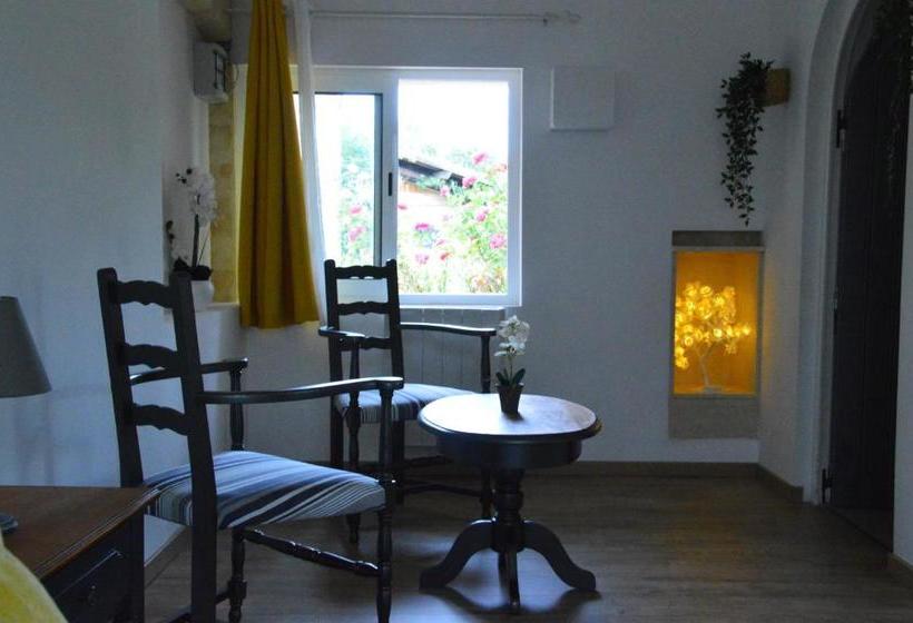 مبيت وإفطار Chambres D'hôtes Du Domaine De Lansac