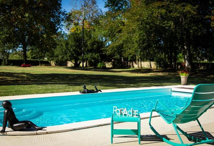 مبيت وإفطار Le 49 Côté Parc & Spa
