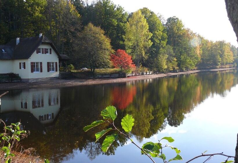 ホテル Blick Zum Maimont