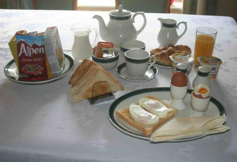 هتل Coynant Farm Guesthouse Farm Park Stay