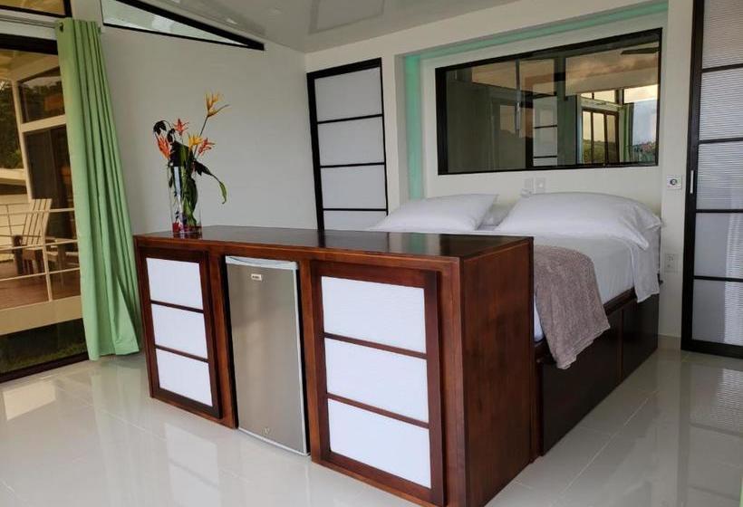 Отель Laguna Arenal