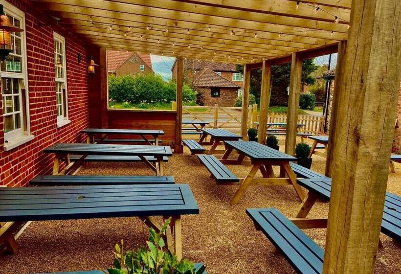 هتل The Kings Arms - Fleggburgh