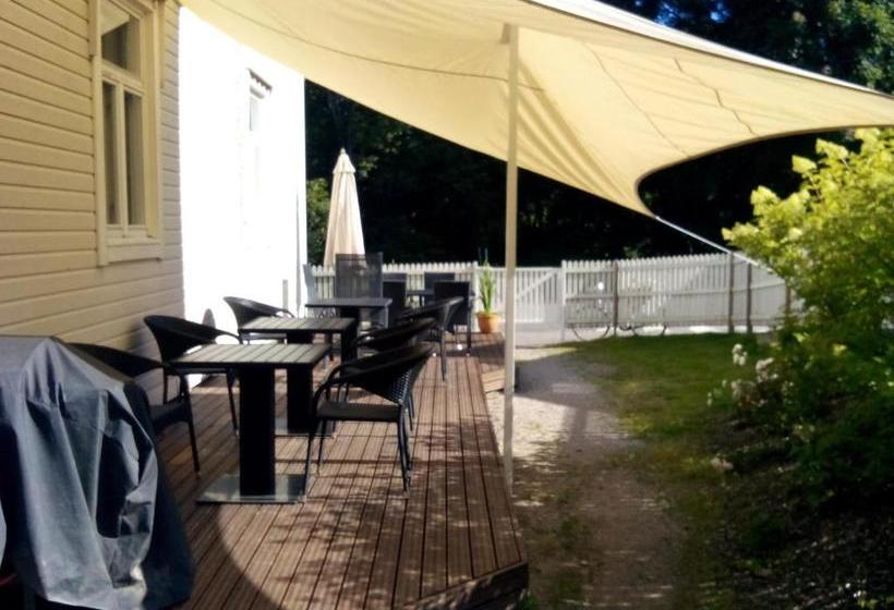 בית מלון כפרי Vääksyn Apteekinmajoitus