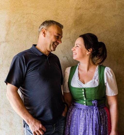 Отель Weingut Tschermonegg