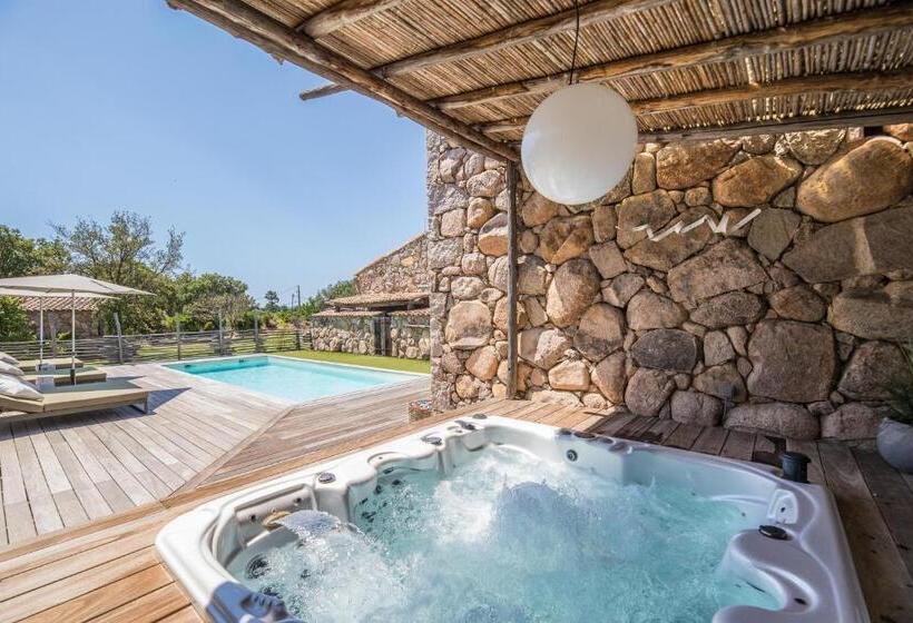 پانسیون Domaine De Casanghjulina