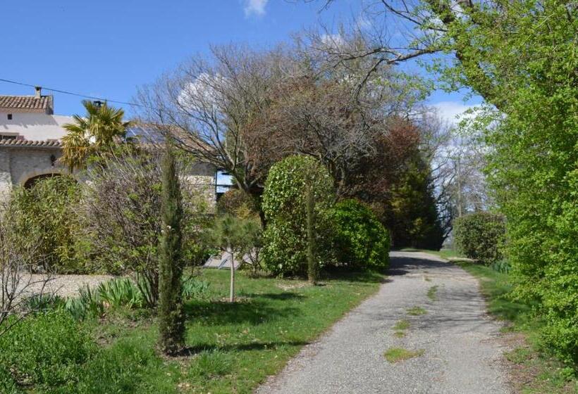 פנסיון La Bastide De Sauvetas