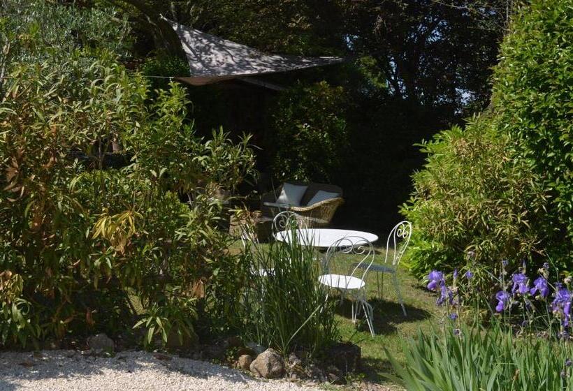 פנסיון La Bastide De Sauvetas