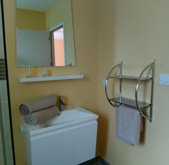 Пансион Le Mas De L Escale